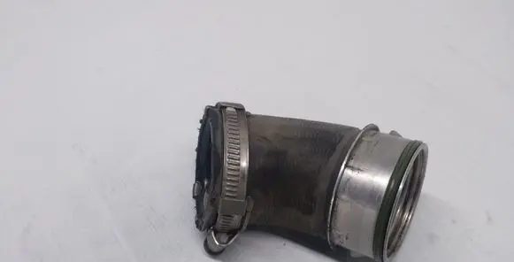 Audi Q7 4L Intercooler hose/pipe