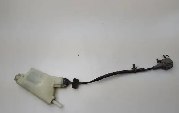 Nissan Navara D23 Fuel tank cap lock AD04F021