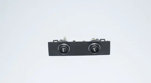 BMW X6 F16 12 V Socket (rear) 9252009