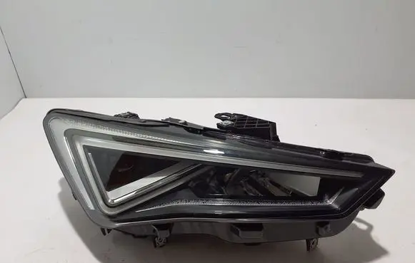 Cupra Formentor Headlight/headlamp 5FG941008F
