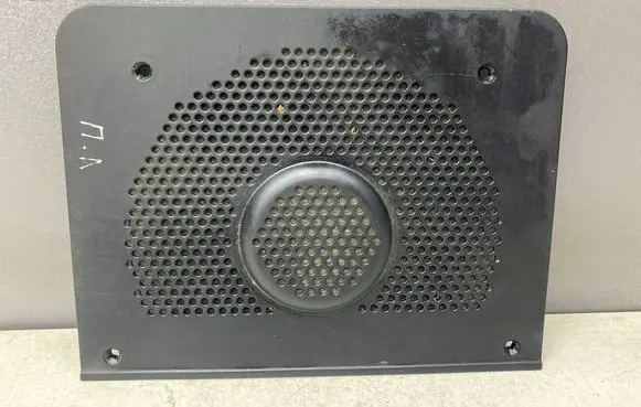 BMW 5 E60 E61 Subwoofer grill/trim 6976960