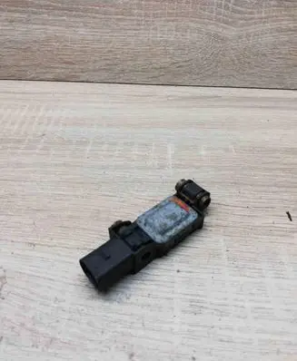 Audi A4 S4 B6 8E 8H Airbag deployment crash/impact sensor 8E0959643A 02318018MM00