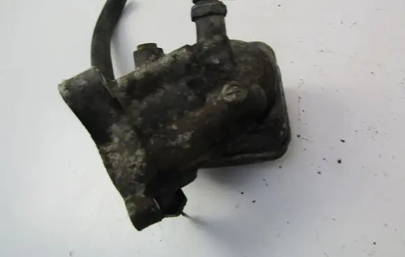 Audi 80 90 S2 B4 Oil filter mounting bracket 048116417A