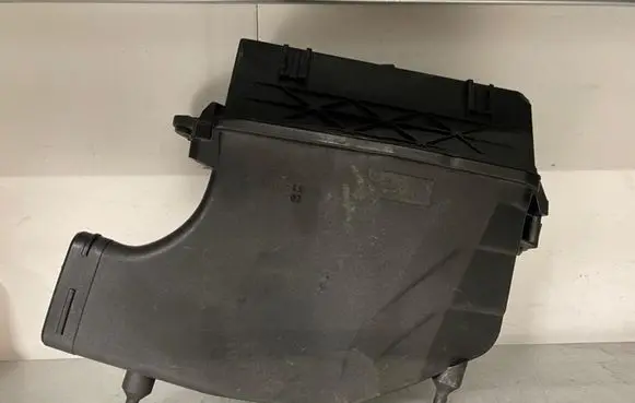 Mercedes-Benz GL X166 Air filter box A6420904301 6420904301