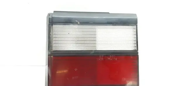 Volkswagen PASSAT B3 Tailgate rear/tail lights 333945108