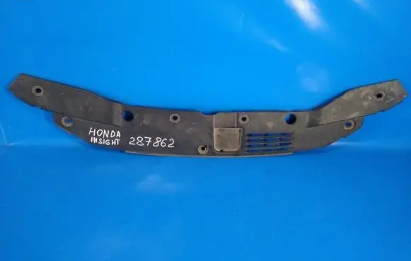 Honda Insight Rear/tail light trim molding 71125TM8A0