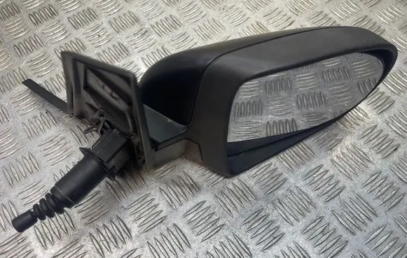 Mitsubishi Colt Front door electric wing mirror E9024259 E9014259