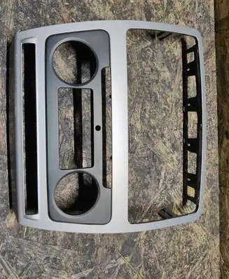 Skoda Octavia Mk3 (5E) Radio/GPS head unit trim YX1