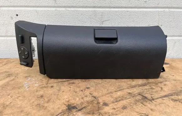 Mercedes-Benz E W211 Front door seat control surround trim A2119190173 325223 77010019