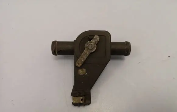 Volkswagen Transporter - Caravelle T4 Coolant heater control valve 701819809D