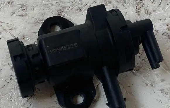 BMW 5 F10 F11 Turbo solenoid valve 8509323