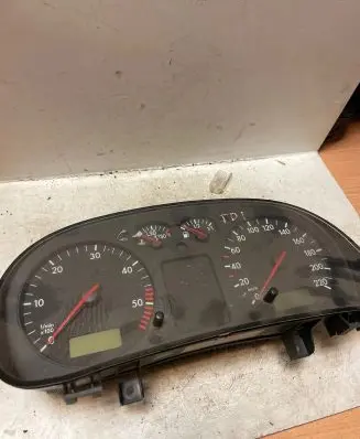 Volkswagen Golf IV Speedometer (instrument cluster) 1J0920802E 7125420796 0263618032