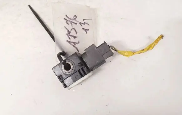 Hyundai Santa Fe Airbag deployment crash/impact sensor 959202b000 95920-2b000