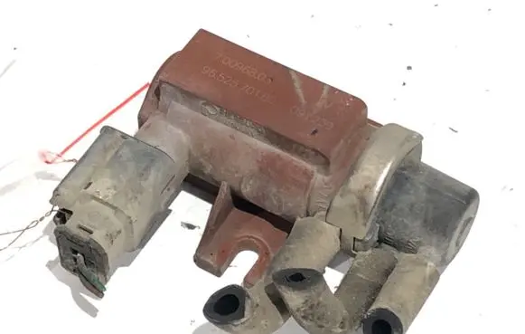 Citroen C4 I Picasso Fuel pressure regulator 9652570180