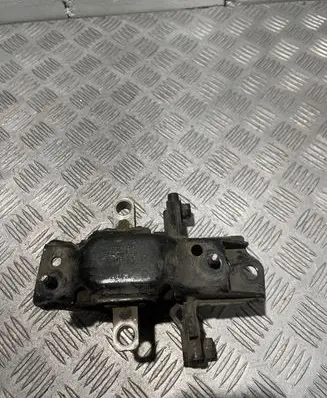 Seat Ibiza IV (6J,6P) Engine mount bracket 6Q0199555