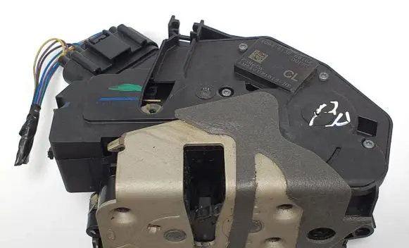 Ford Fiesta Front door lock AM5A-U21812-BE