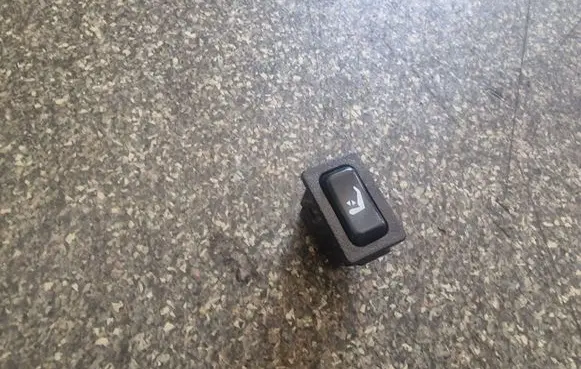 KIA Carnival Seat control switch 