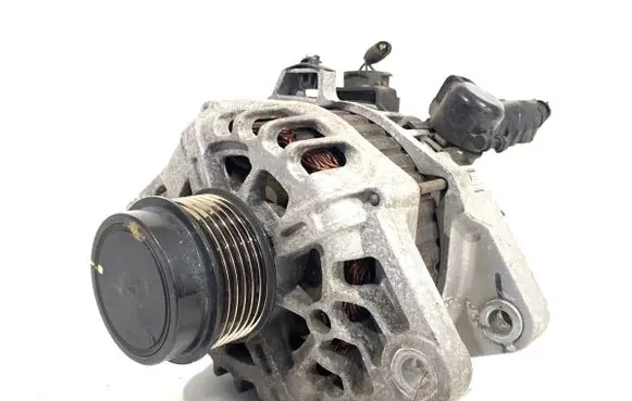 KIA Ceed Generator/alternator 37300-2B710