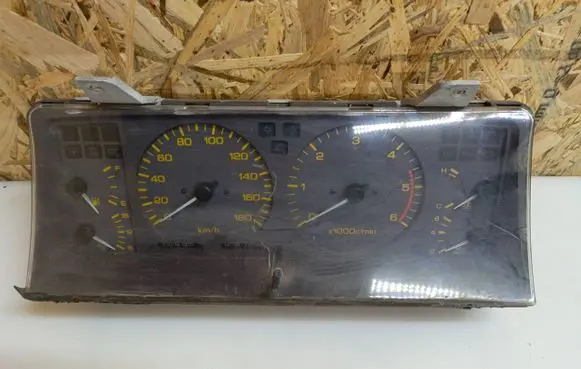 Jeep Cherokee Speedometer (instrument cluster) 11020RB6900