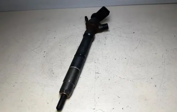 Skoda Octavia Mk3 (5E) Fuel injector 04L130277BF 28577054 0412304919H