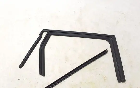 Dacia Jogger Rubber seal rear door 823308377R