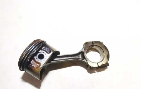 Renault Laguna II Piston with connecting rod