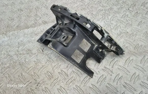 Volkswagen Touran III Rear bumper mounting bracket 5TA807454