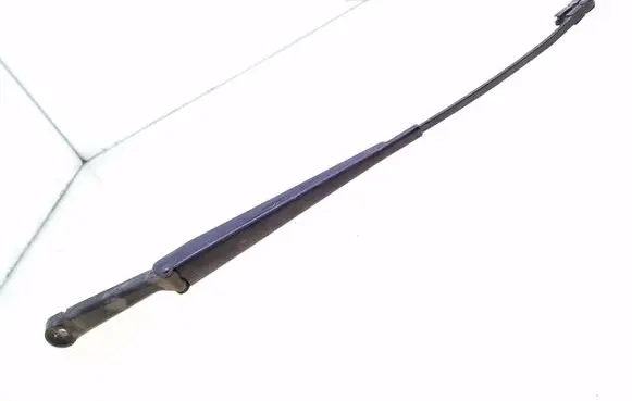 Opel Zafira A Front wiper blade arm 90582558