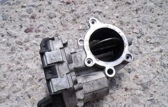 Iveco Daily 6th gen Throttle body valve 5802766457