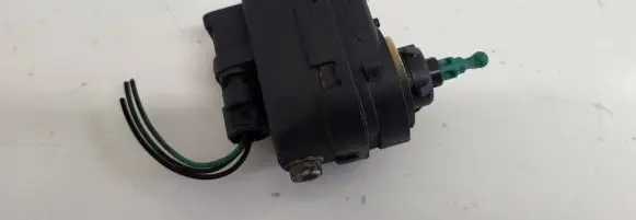 Renault Scenic RX Headlight level adjustment motor 