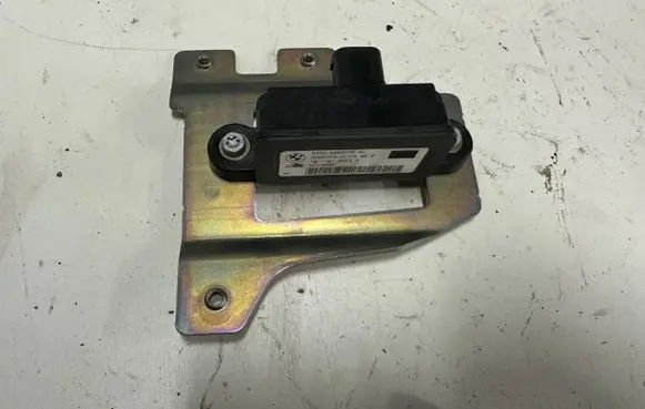 BMW 3 E90 E91 ESP acceleration yaw rate sensor 6850375 10170106933 1Q71J09M8E