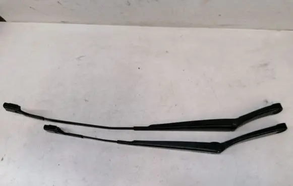 Volkswagen Scirocco Front wiper blade arm