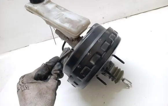 Ford Mondeo MK IV Brake booster 7G91-2B195-AG