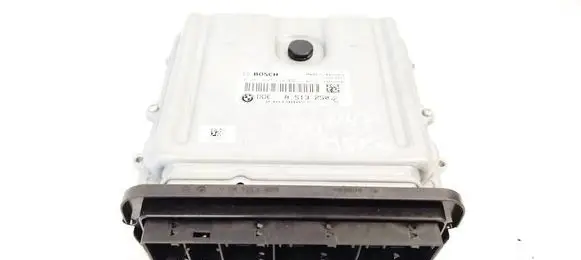 BMW 5 F10 F11 Engine control unit/module 851325001 0281017648