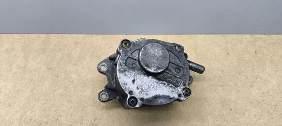 Mercedes-Benz C W204 Vacuum pump 6422300165