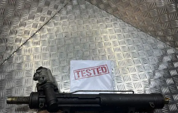 BMW X3 E83 Steering rack 7852972
