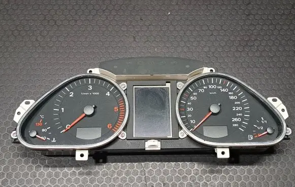 Audi A6 S6 C6 4F Speedometer (instrument cluster) 5540007312