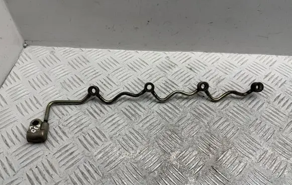 Toyota Corolla Verso AR10 Fuel return line/hose 237610R030