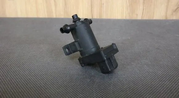 Mercedes-Benz SLK R170 Turbo solenoid valve 2028000178 A2028000178