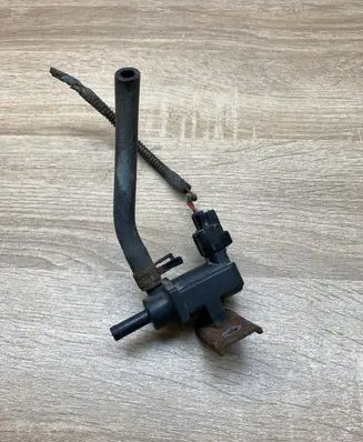 Toyota Prius (XW20) Vacuum valve 9091012259