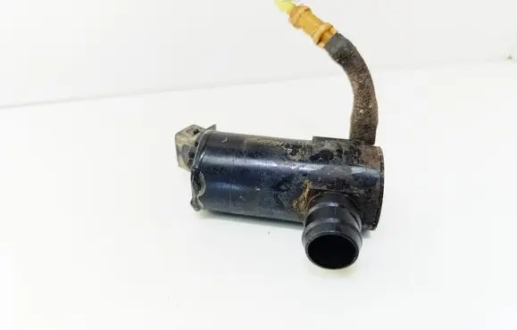 Volvo XC70 Windscreen/windshield washer pump