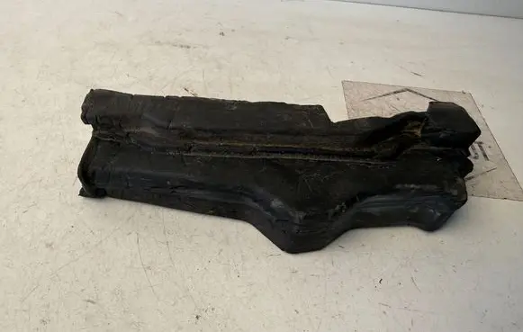 Audi A6 C7 Other engine bay part 4G0823721