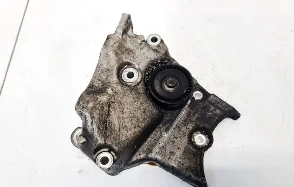 Opel Insignia A Engine mounting bracket 55566020 428702815