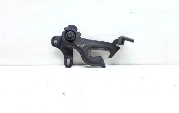 Engine bonnet (hood) release handle