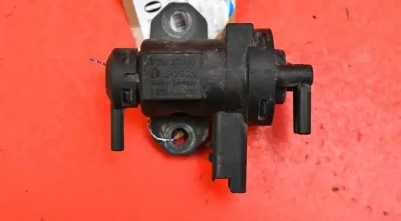 Peugeot 807 Vacuum valve 9628971180