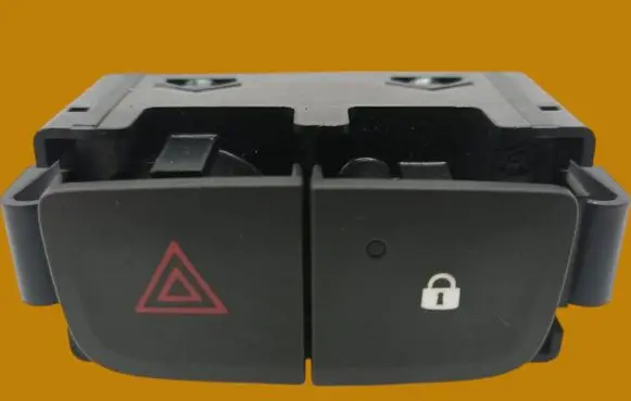 Renault Trafic III (X82) Hazard light switch E3160101