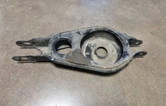 Chrysler Pacifica Rear upper control arm/wishbone 68218021AA P68218021AA