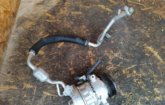 Infiniti QX50 (J50) Air conditioning (A/C) compressor (pump) 926005NY0A