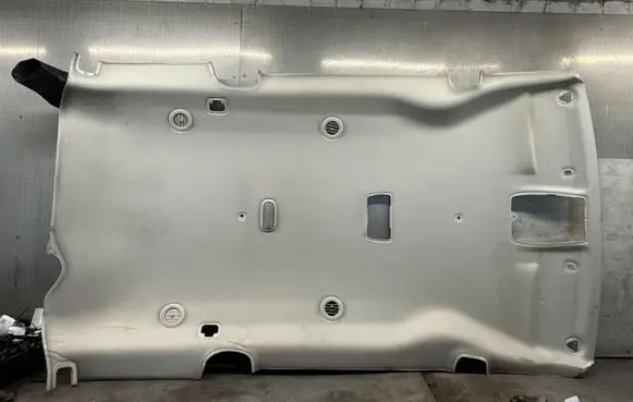Volkswagen Routan Headlining 
