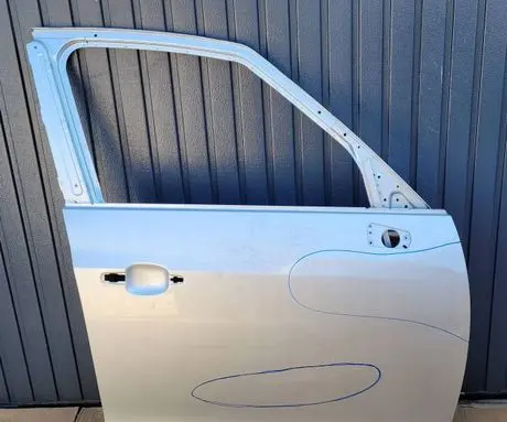 Opel Zafira C Front door 